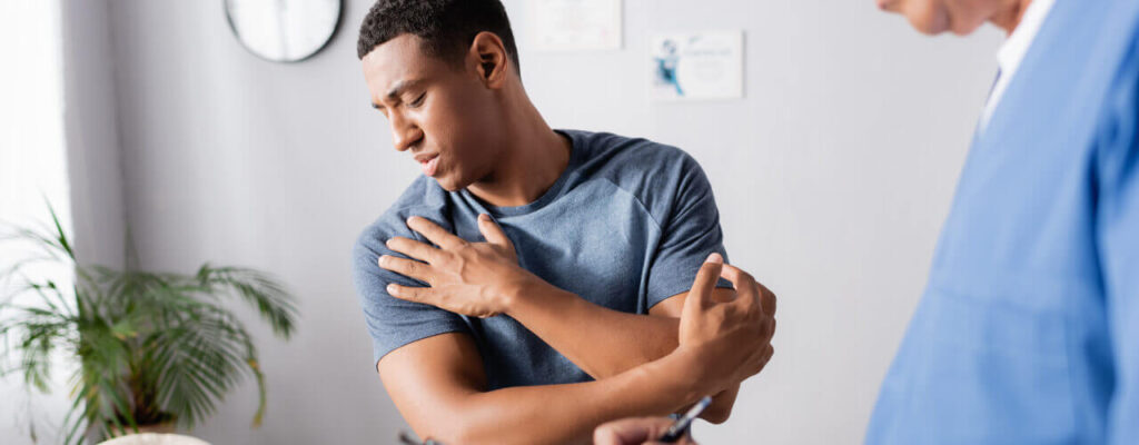 I’M IN PAIN! WHO SHOULD I SEE?